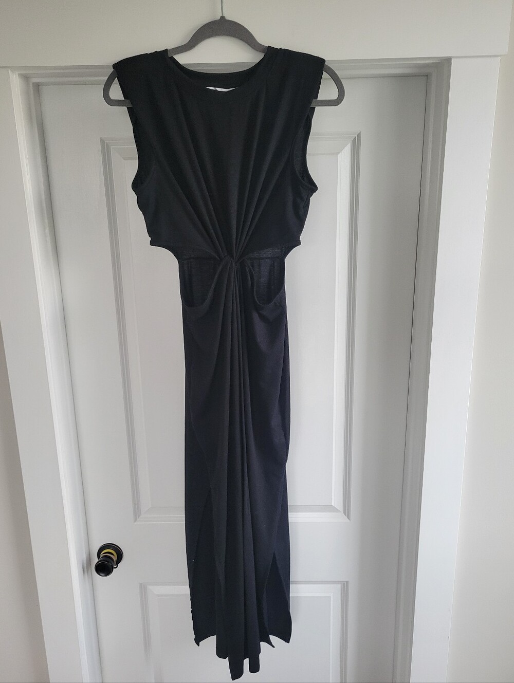 Cupshe Black Twist Cutout Maxi Dress - Picture 2 of 6